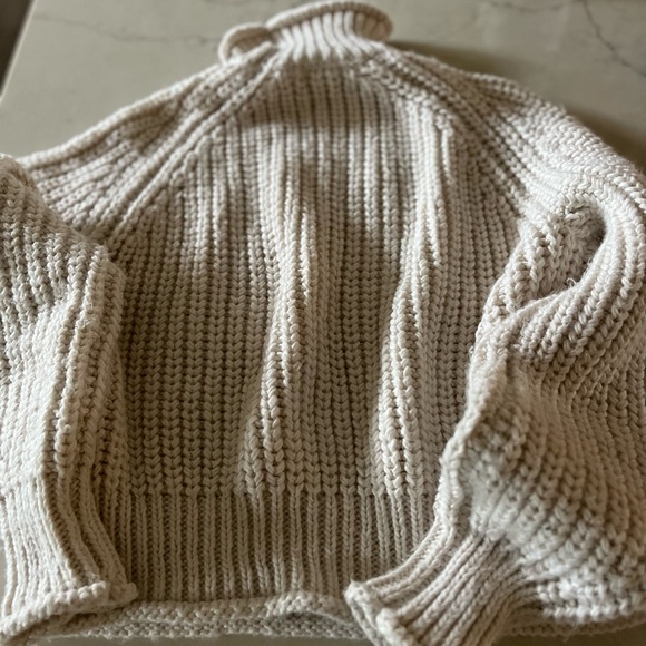 H&M Cream Turtleneck Sweater - Picture 6 of 8